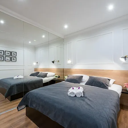 Scalini Palace Bed & Breakfast 4*