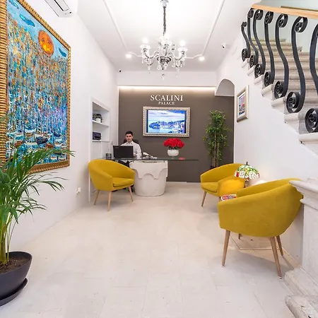 Scalini Palace Bed & Breakfast 4*